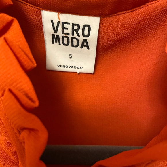 Vero Moda Blouse - Picture 2 of 4